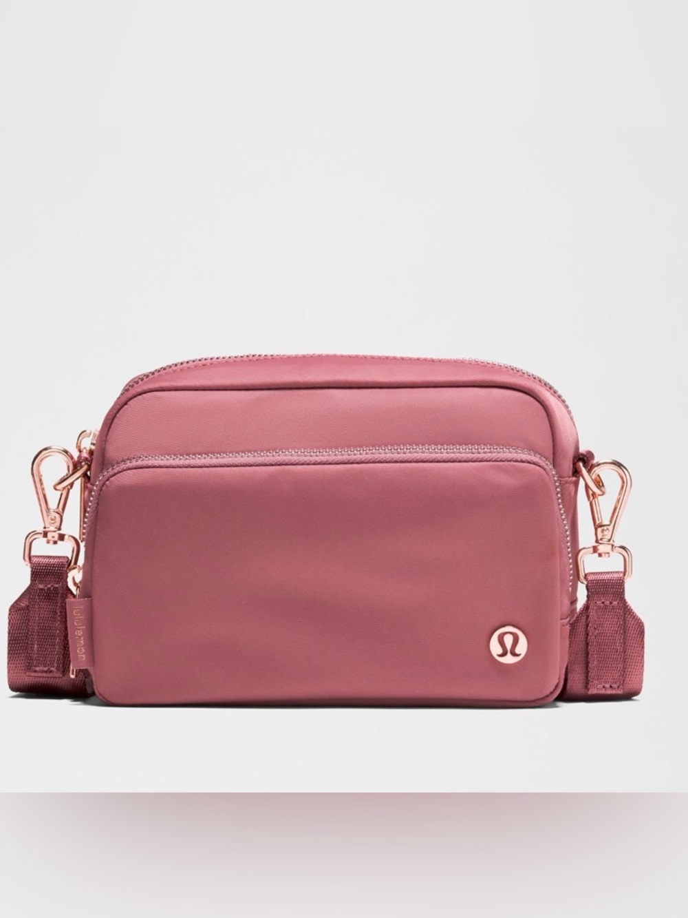 Lululemon Everywhere Crossbody Bag 2L Metal Hardware in Dusk/Rose Gold